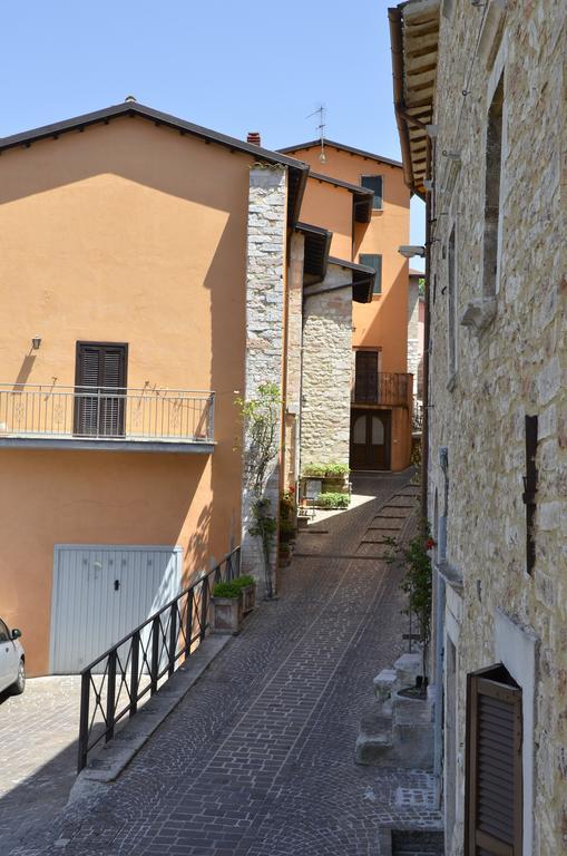 La Torre Del Cerreto Vila Cerreto di Spoleto Exterior foto
